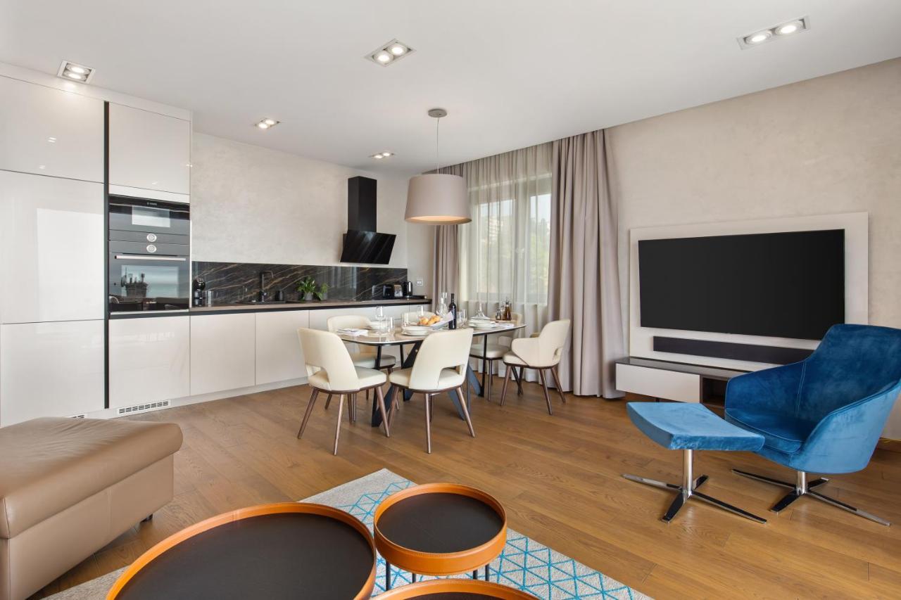 Luxury Apartment Iris Adriatica ***** Opatija Exterior foto